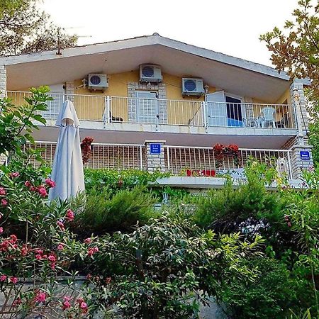 Apartmani Lidija Karin Donji Donji Karin Εξωτερικό φωτογραφία