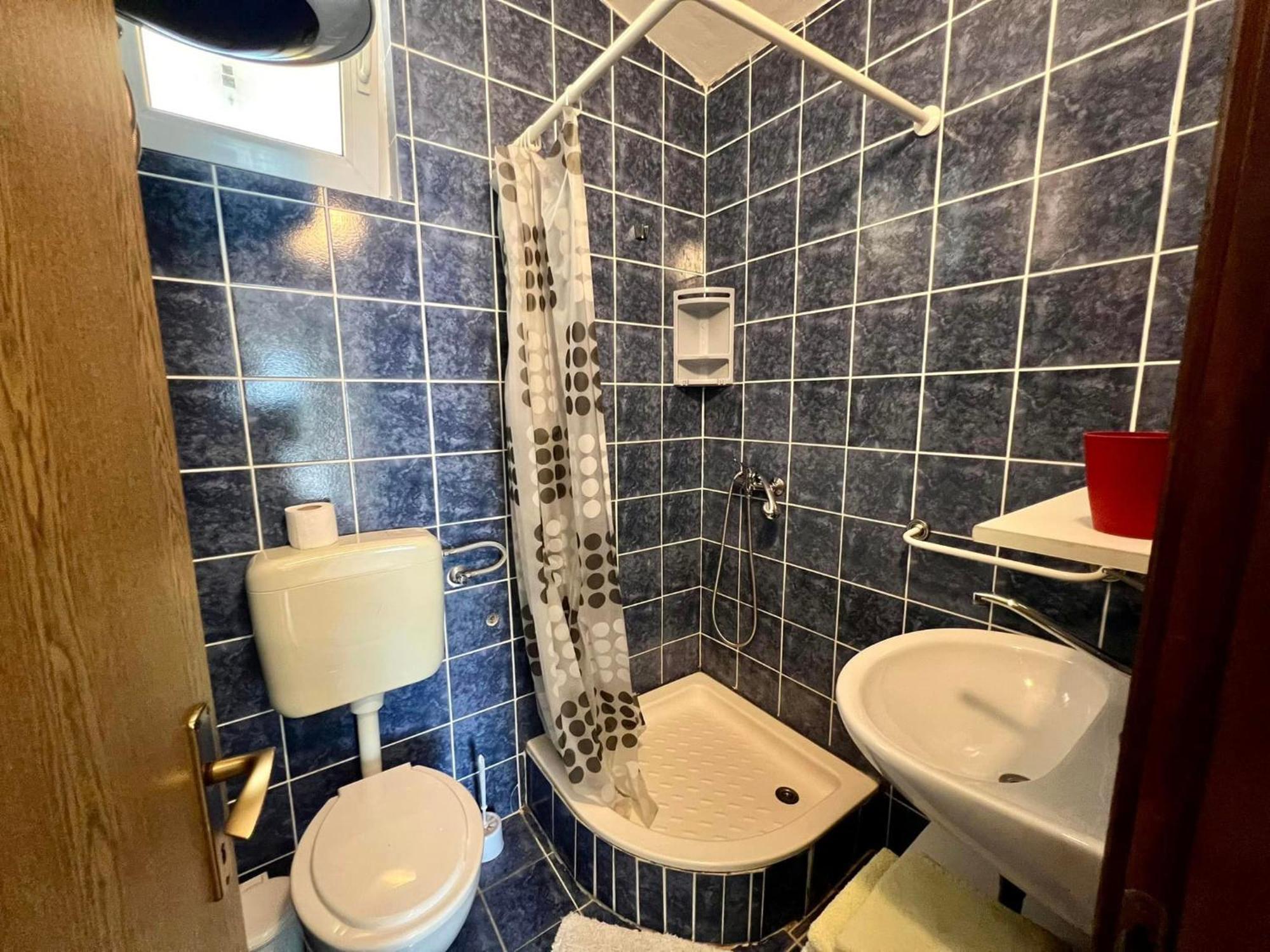 Apartmani Lidija Karin Donji Donji Karin Εξωτερικό φωτογραφία