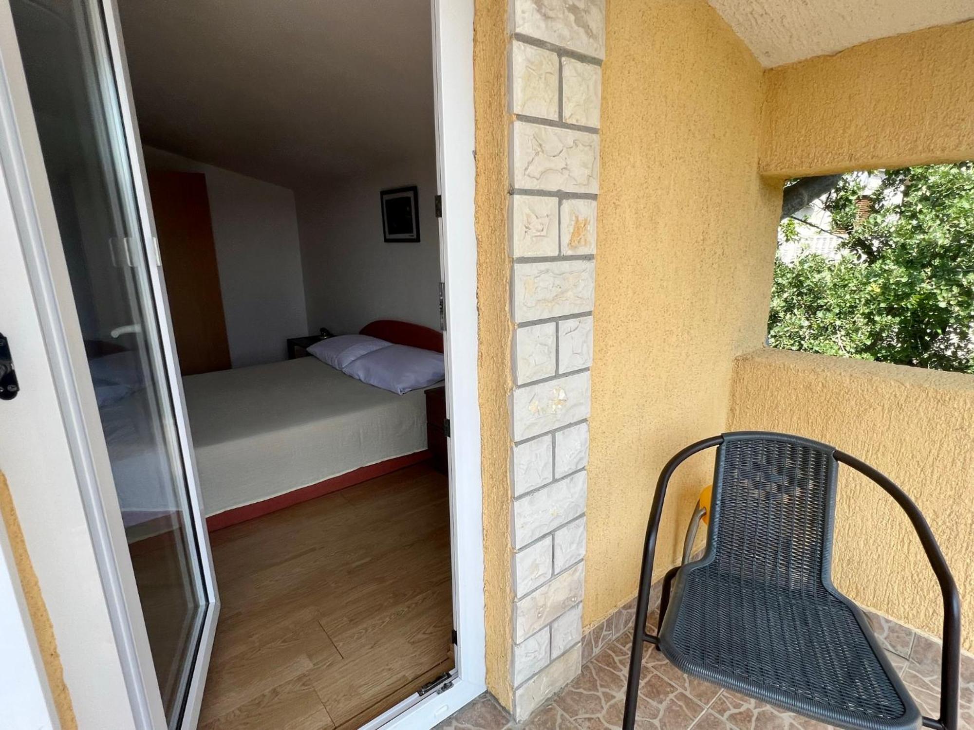 Apartmani Lidija Karin Donji Donji Karin Εξωτερικό φωτογραφία