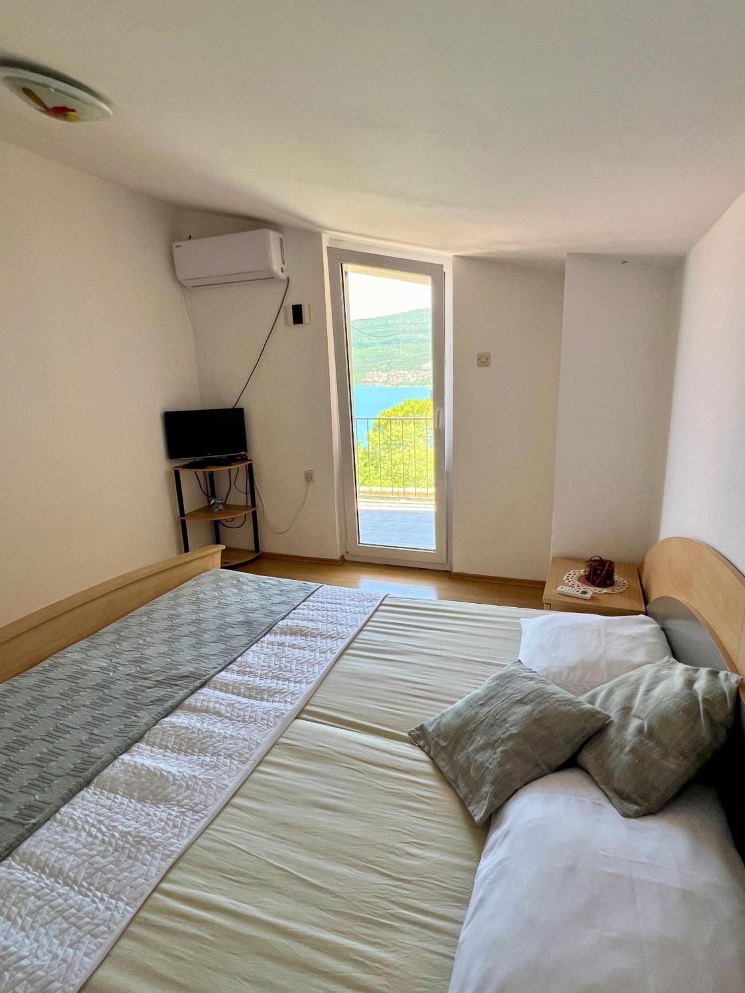 Apartmani Lidija Karin Donji Donji Karin Εξωτερικό φωτογραφία