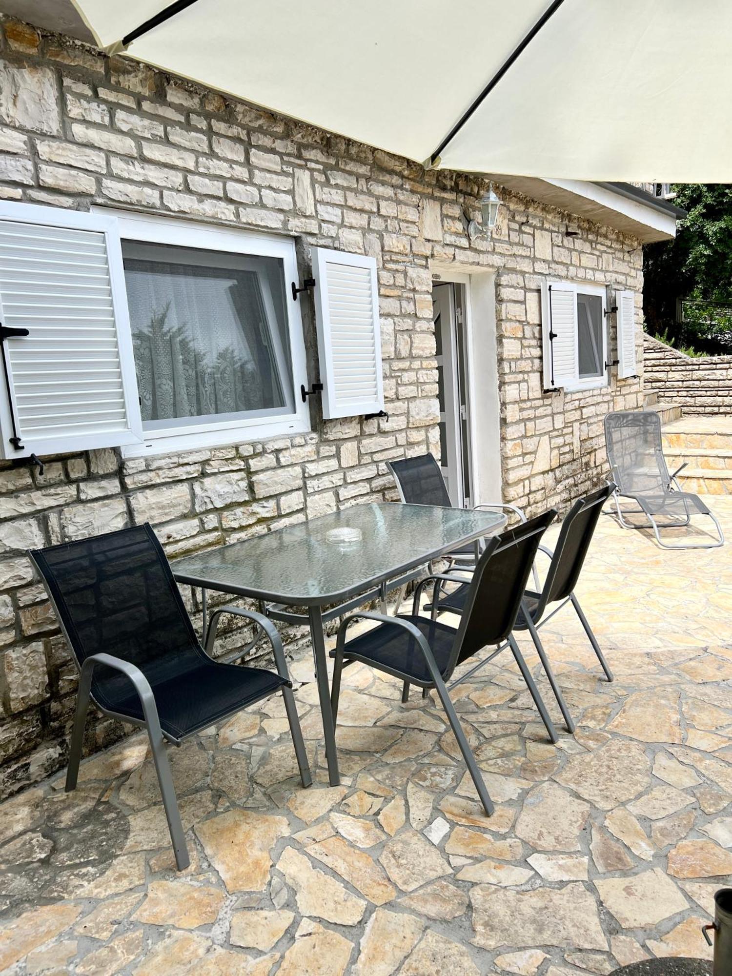 Apartmani Lidija Karin Donji Donji Karin Εξωτερικό φωτογραφία
